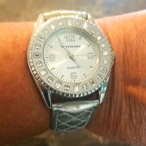 Vernier Quartz Ladies Watch